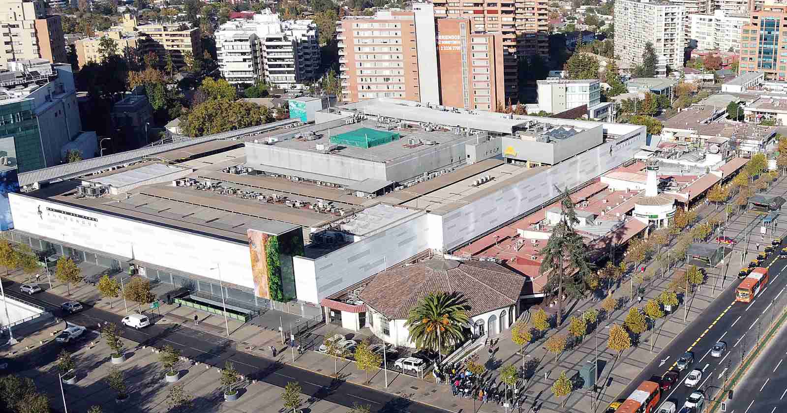 Apumanque reabre
