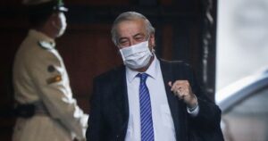 Mañalich responde a acusaciones de secretismo: 