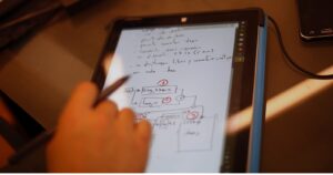 Día Internacional de las Niñas en las TIC: más mujeres en los rubros tecnológicos