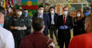 Ministro Larraín visitó cárcel de Puente Alto para verificar condiciones del recinto tras casos de COVID-19