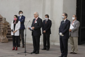 CMPC apadrinará nueve hogares del Sename aportando elementos de higiene y prevención