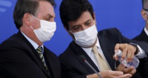 Efecto del coronavirus en Brasil: popularidad de Jair Bolsonaro en caída libre