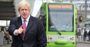 Boris Johnson abandona la UCI luego de estar cuatro días hospitalizado por coronavirus