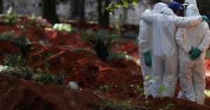 Brasil: así preparan el cementerio más grande de Latinoamérica para enterrar a los muertos por coronavirus