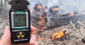 Incendios forestales de Chernobyl se acercan peligrosamente a central nuclear y elevan los niveles de radioactividad
