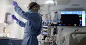 Paciente entró en coma hace dos meses sin saber que tenía coronavirus: despertó en un mundo nuevo