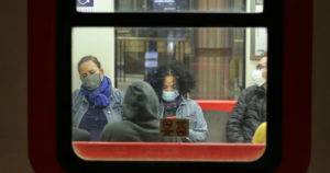 Gobierno llama a respetar uso de mascarilla en el transporte público