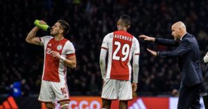 Países Bajos da por terminada su liga de fútbol sin campeón ni descensos