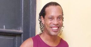 Ronaldinho tras su paso por la cárcel: 