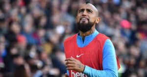 FC Barcelona ofreció nueve jugadores a la Premier League, incluido Arturo Vidal