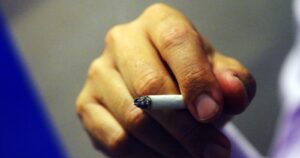 Día Mundial Sin Tabaco: Fumadores tienen más riesgo de contagio de coronavirus