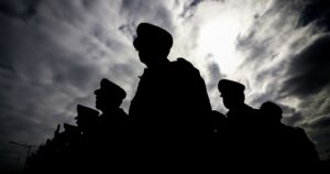 En prisión preventiva quedaron los ex carabineros acusados de balear a manifestantes en La Florida