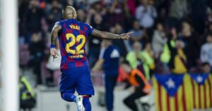Arturo Vidal nuevamente aparece como 