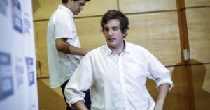 Diego Schalper es acusado de fake news por rebaja de dieta parlamentaria