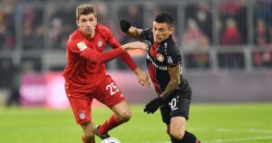 Hinchas eligen a Charles Aránguiz como el mejor jugador de la historia de Bayer Leverkusen