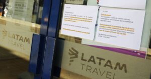 AFP mantienen inversiones más de US$364 millones en acciones de LATAM en abril