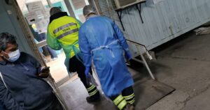 Asesor de OMS se distancia de estudio que proyecta 12 mil muertos en Chile