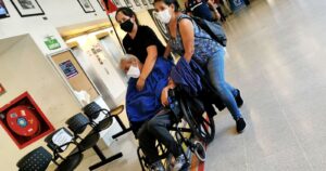 Hospital El Carmen reconoce falta de ventiladores mecánicos y camas críticas