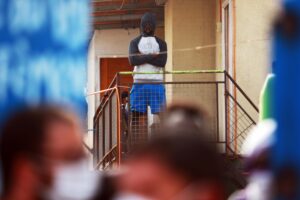 COVID-19 y “cités” en Santiago: el eterno retorno al conventillo