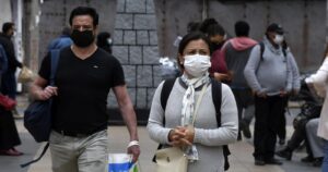 Estudio recomienda usar mascarilla dentro de la casa para evitar los contagios intrafamiliares