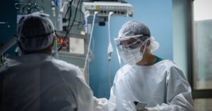 Director del Hospital de Victoria confirma que 38 funcionarios tienen COVID-19