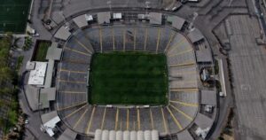 Funcionario de Colo Colo da positivo en examen de COVID-19