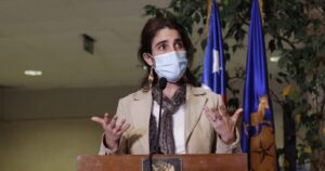 Empleos de emergencia y subsidios: las alternativas que baraja el Gobierno para disminuir cesantía