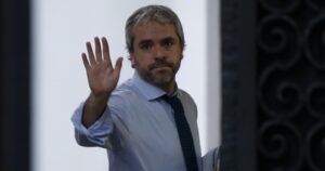 Ministro Blumel advierte que en junio 