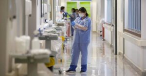 ¿Por qué se disparó la cifra de contagiados de coronavirus en Chile?