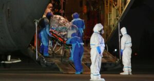 FACh inicia traslado de pacientes Covid-19 desde Hospital Padre Hurtado al Biobío