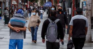 Los efectos de la nueva metodología del Minsal que incluye a casos sospechosos como contagiados de COVID-19