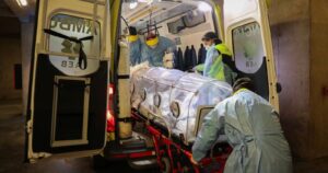 Cómo operará el seguro retroactivo para los trabajadores de salud