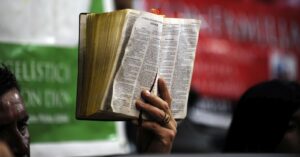 Minsal insiste en prohibición de reuniones de más de 50 personas tras autorización de cultos religiosos en Biobío