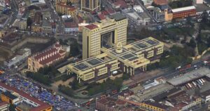 Los senadores y diputados 