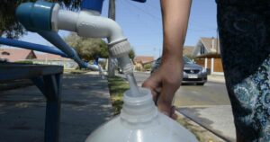 Corte de agua potable afecta a sectores de La Pintana y Puente Alto