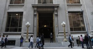 Por qué Chile tiene mejores condiciones crediticias que sus vecinos