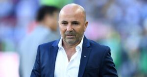 Atlético Mineiro seguiría pagando el sueldo a Jorge Sampaoli pese a tener una deuda de tres meses con el plantel