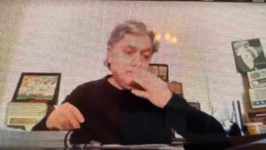 VIDEO | El incómodo momento protagonizado por senador Navarro en Zoom