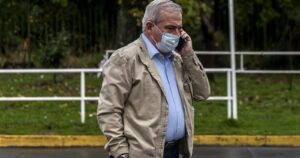 Mañalich visita a pacientes contagiados en situación de calle en Osorno