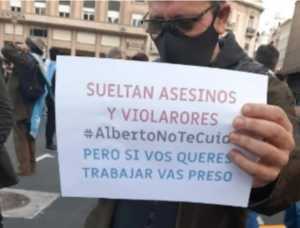 Argentinos protestan en Plaza de Mayo por extensa cuarentena