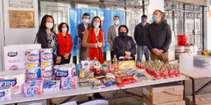 CMPC ayuda a recicladores de base con productos de higiene y cuidado personal