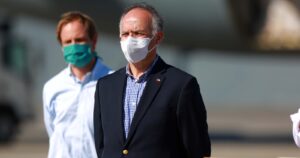 Gobierno recibe donación de insumos médicos y ventiladores mecánicos desde China