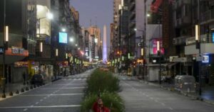 Alberto Fernández analiza extender cuarentena obligatoria hasta el 8 de junio en Argentina