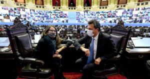 El completo fracaso de la primera sesión virtual en la Cámara de Diputados de Argentina