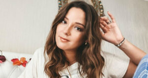 El potente mensaje de Kel Calderón tras conocer caso cercano de persona con COVID-19