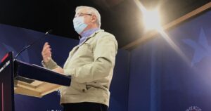 COVID-19 en Chile: aumenta el testeo y se disparan los nuevos casos