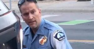 Detienen a Derek Chauvin, el policía que asesinó a George Floyd