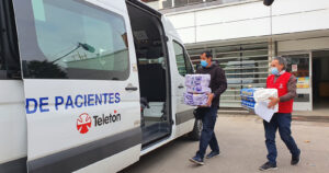 Filial de CMPC dona 100 mil pañales a familias de la Teletón