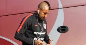 La discreta donación de Arturo Vidal a los campamentos de Cerro Navia