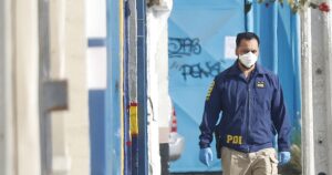 Detienen a sujeto que protagonizó millonario robo vestido como funcionario de la PDI